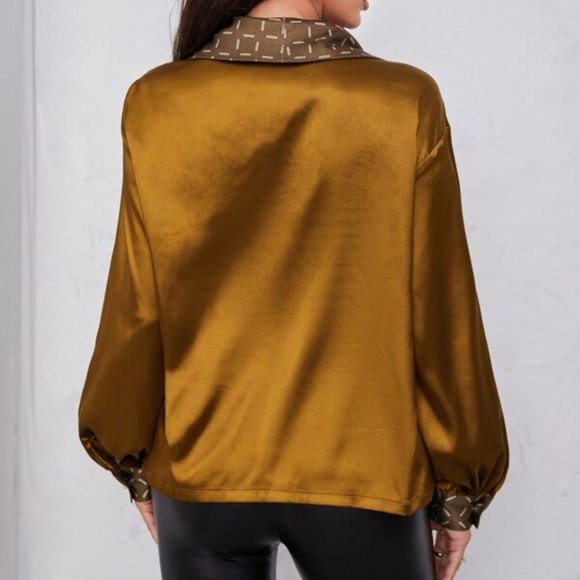 Chain Print Satin Blouse - Picture 5 of 5